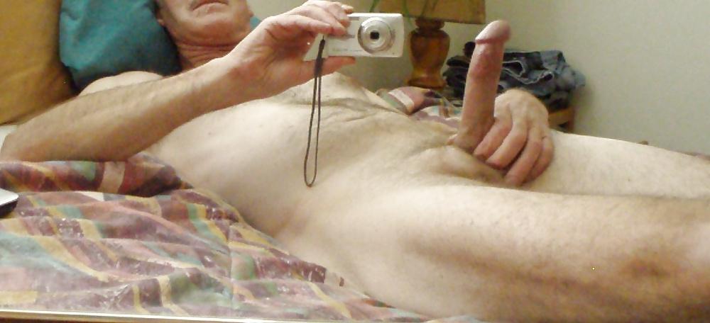 25P Mirror Self Pics