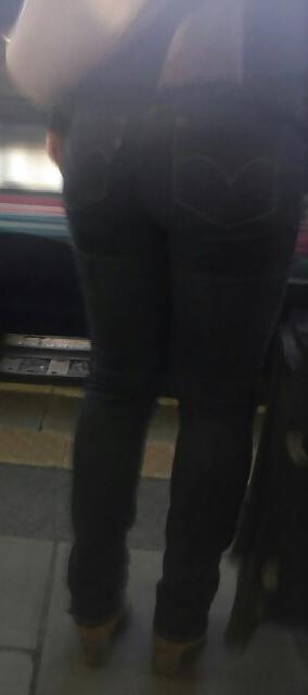 25P 2014 Levi's and Diesel Jeans Candids
