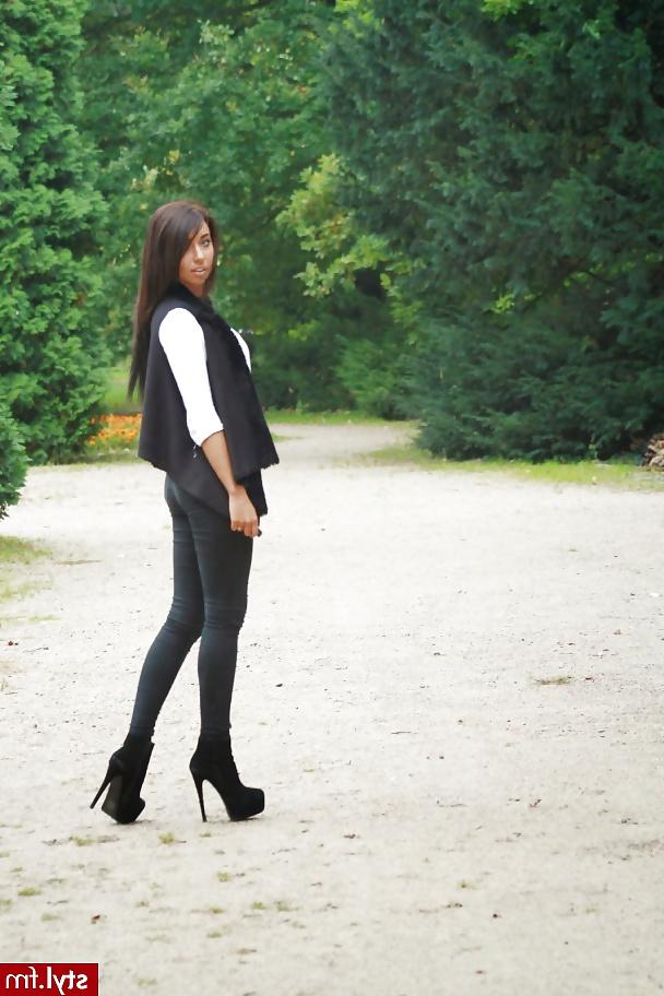 25P Fuckim Hot Bitches Jeans Heels Leather Latex