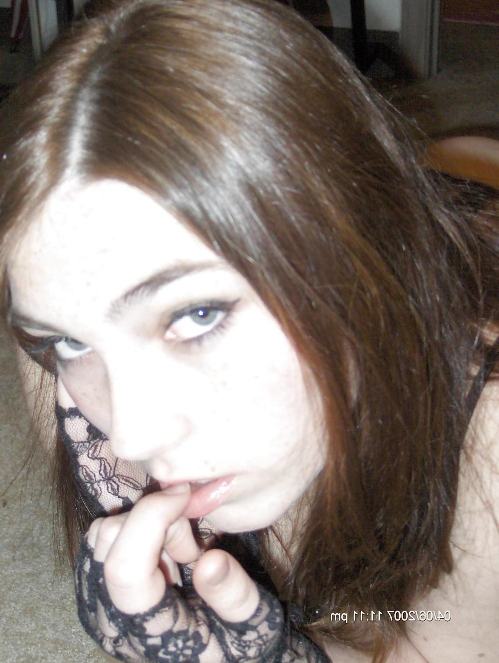 25P Cute curvy teen