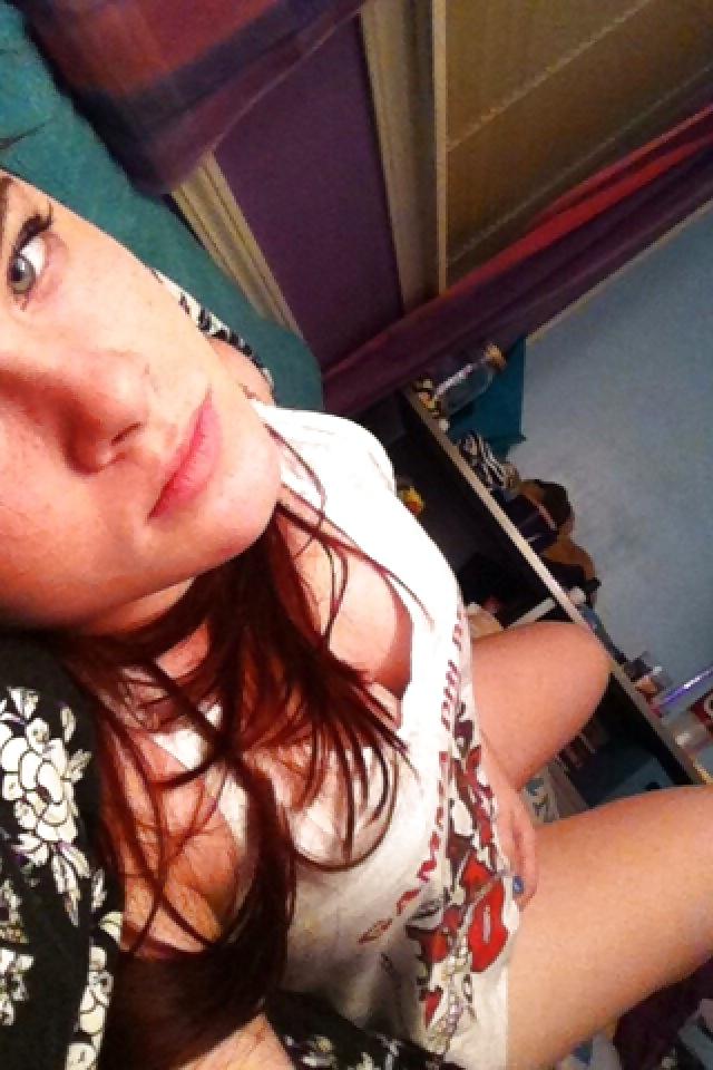 13P Selfie - Amateur Curvy #03