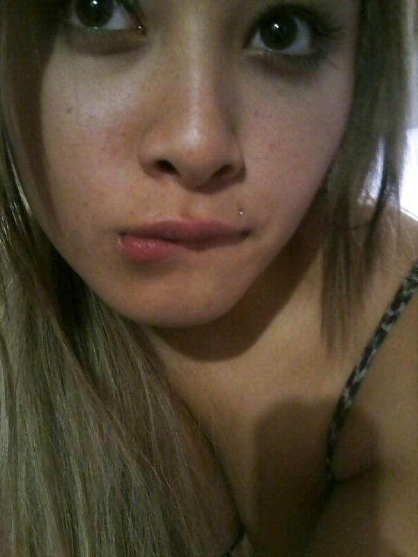 12P Hot blonde pics check her video out too