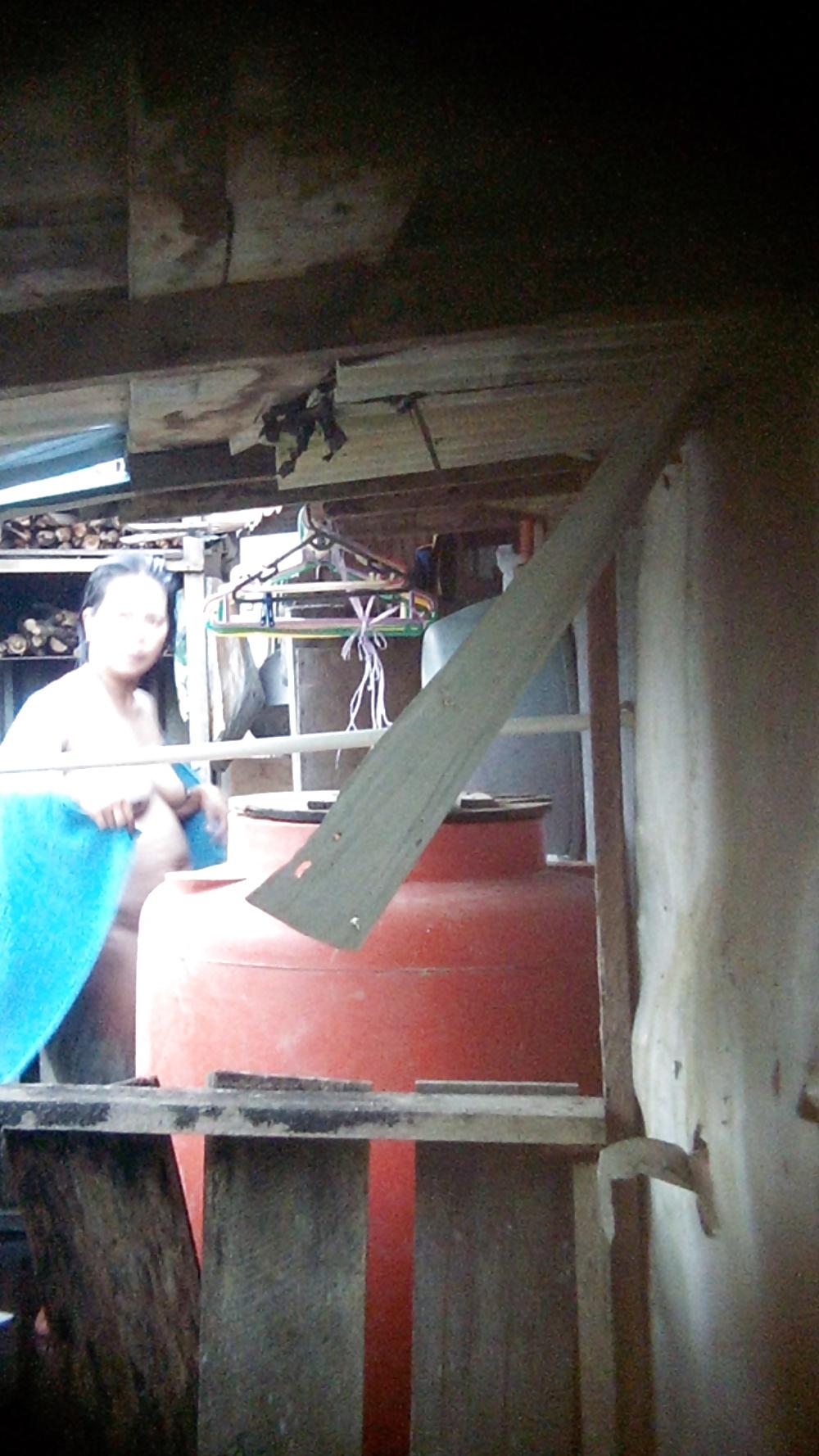 4P Indonesian milf after bathing- indonesia