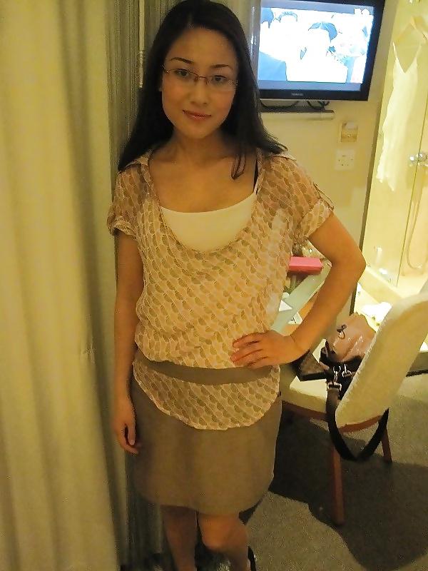 10P Chinese Office Girl