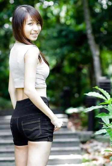 25P Sgp Chinese Lady