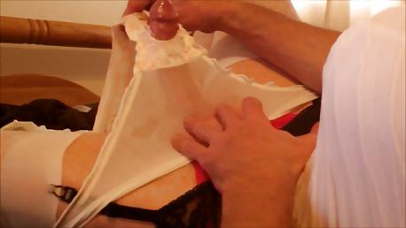 20P PANTY PLAY..being naughty..mmmm