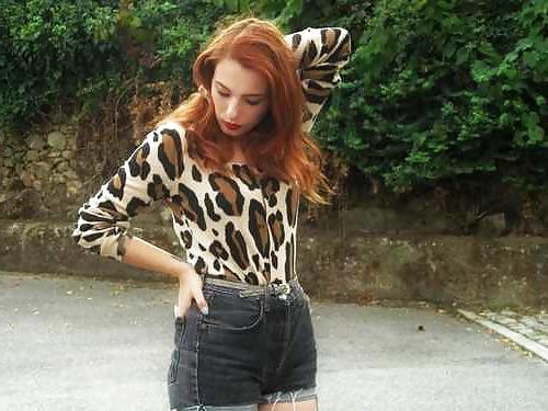 17P Babes Wearing Levi's Jeans from ebay