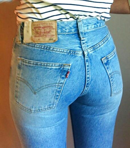 17P Babes Wearing Levi's Jeans from ebay