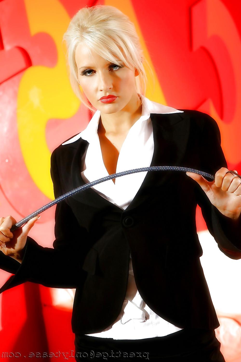 11P Mistress