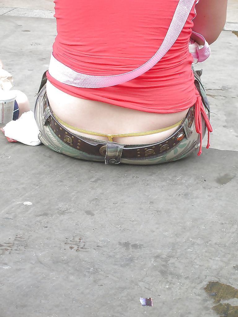 25P Thong Hunting In London