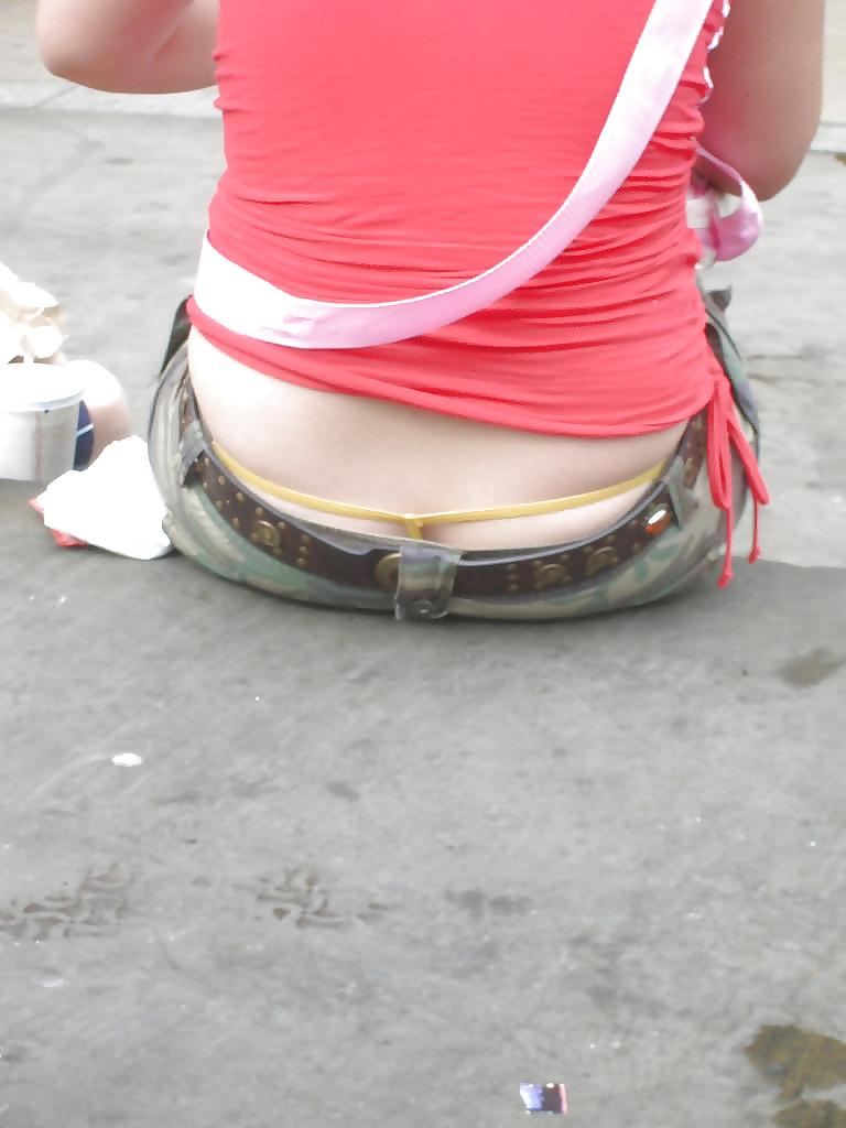 25P Thong Hunting In London
