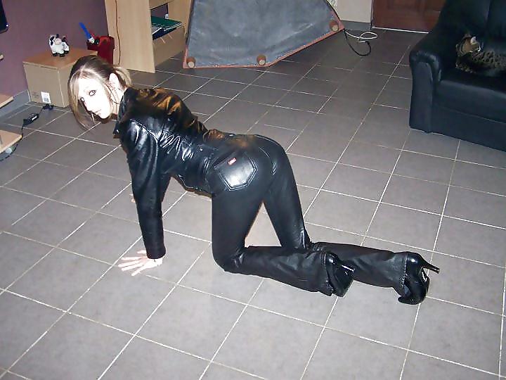 10P Leather jeans mmmmm