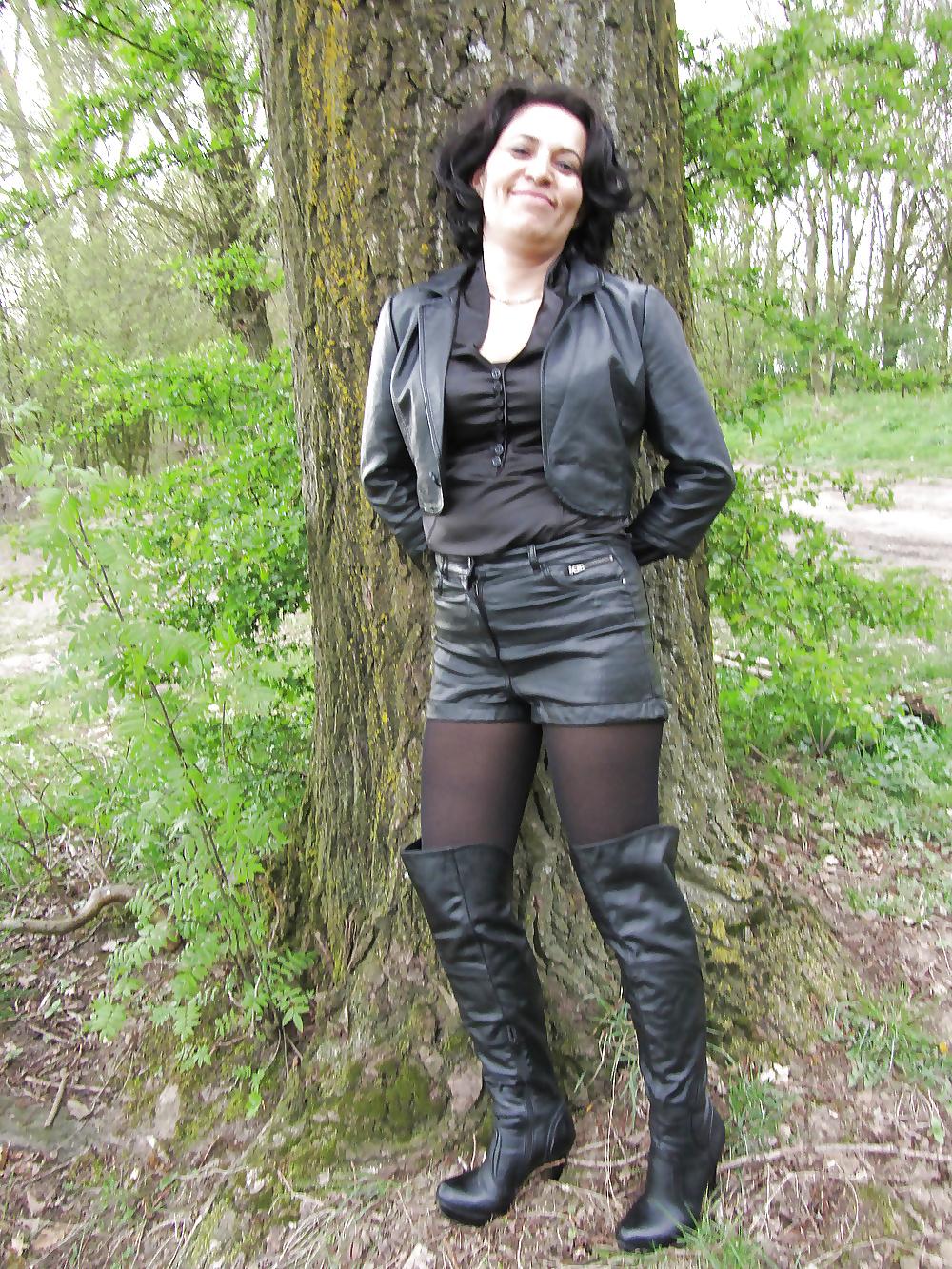 10P Leather jeans mmmmm