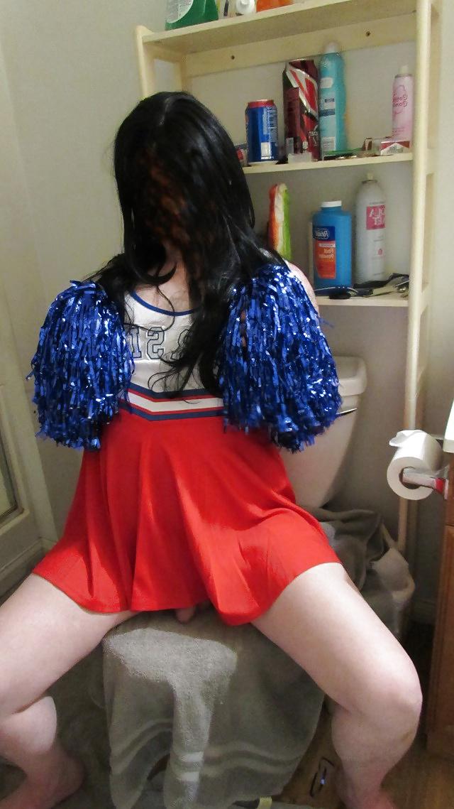 25P Kelly - Cheerleader