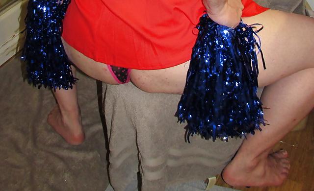 25P Kelly - Cheerleader