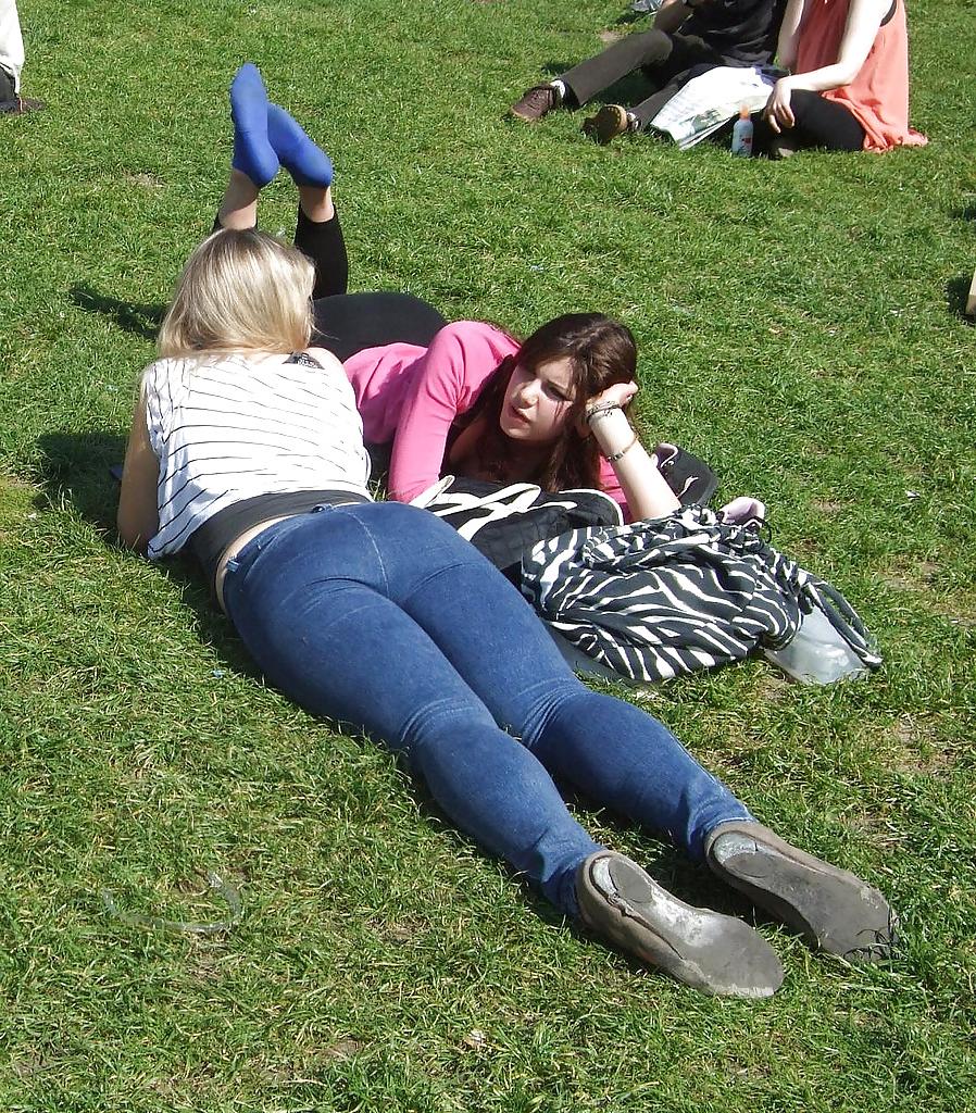 24P Young Jeans Sluts III