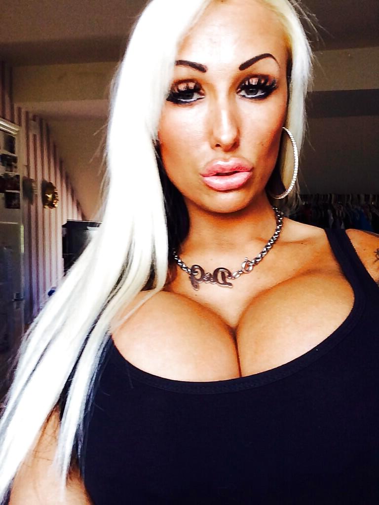 20P Super Bimbo