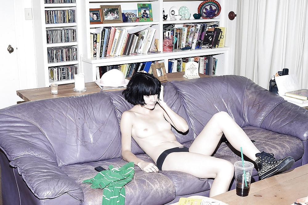 25P My type of girls 1 (lots of petite brunettes)