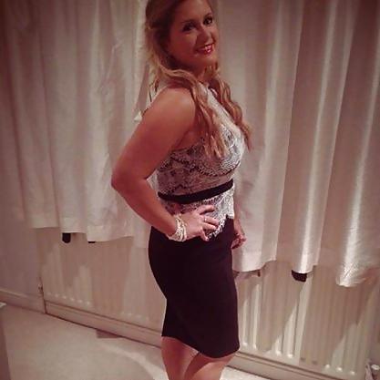 12P Vollbusiges Bimbo Chav
