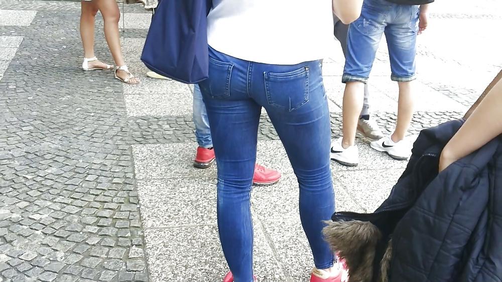 25P Culetti di ragazze in jeans..