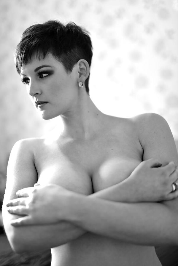 25P Busty Goddesses - Short Haired Girls With Huge Breasts, 35