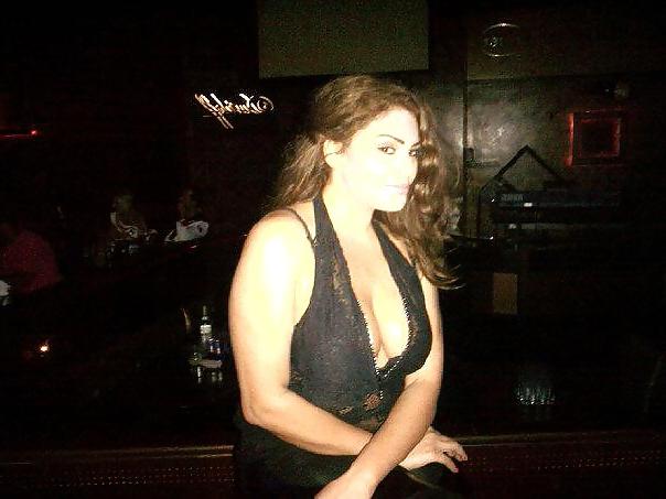 25P My arabian lebanon MILF friend.