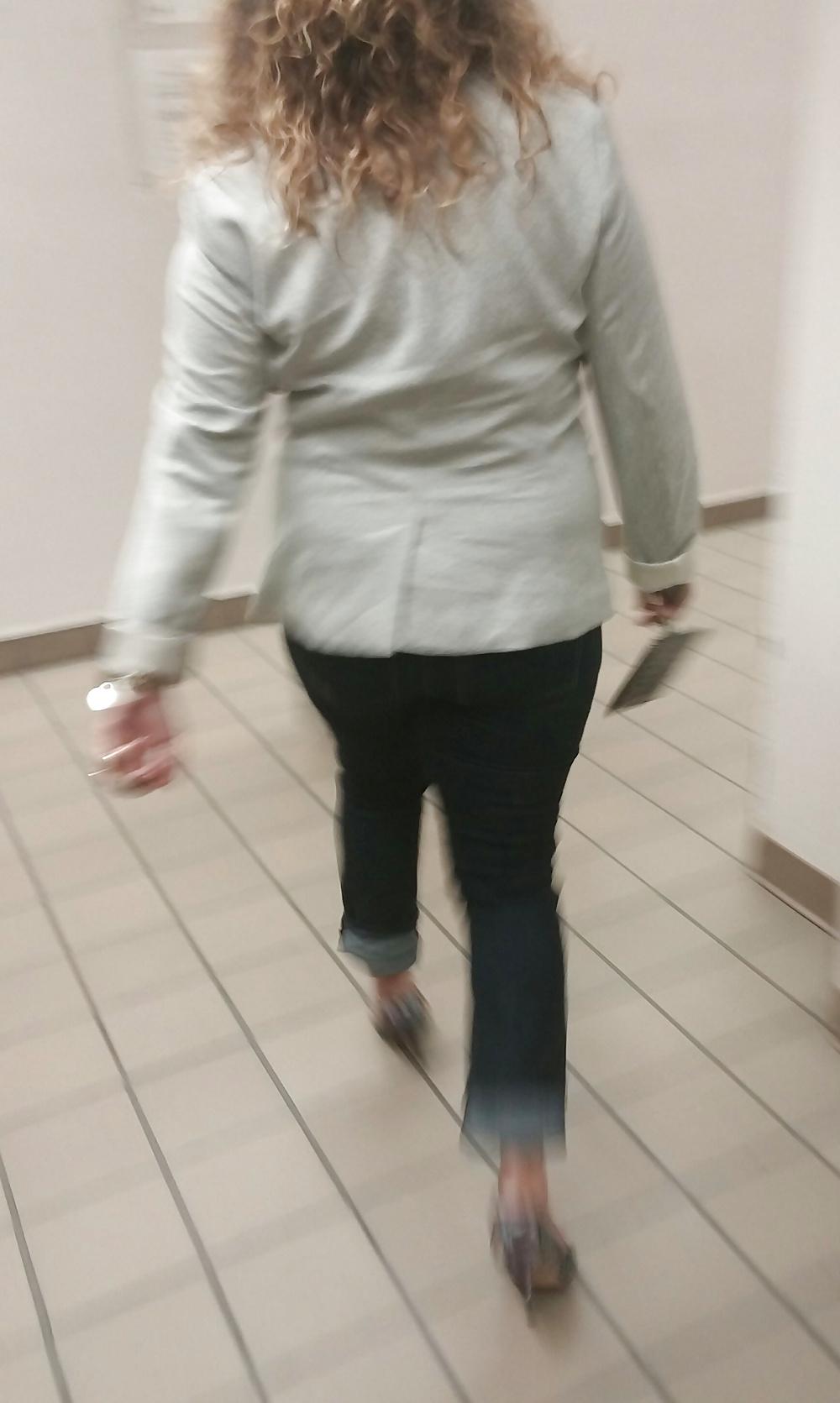 14P Sexy co-workers in jeans and heels 