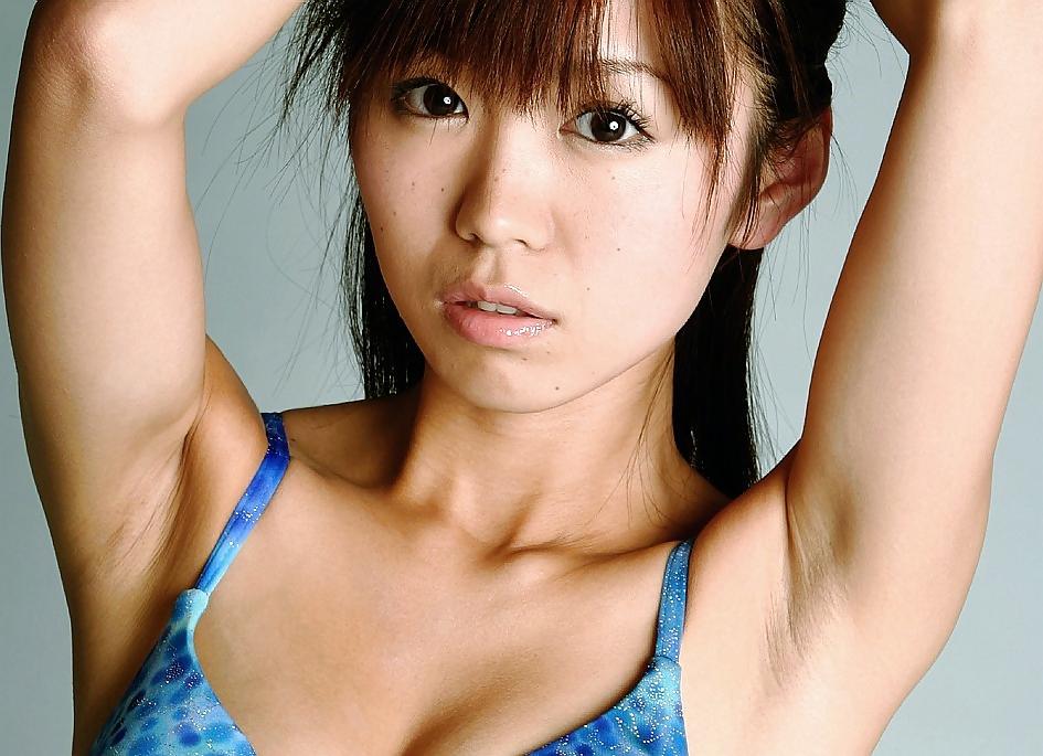 25P Love armpit