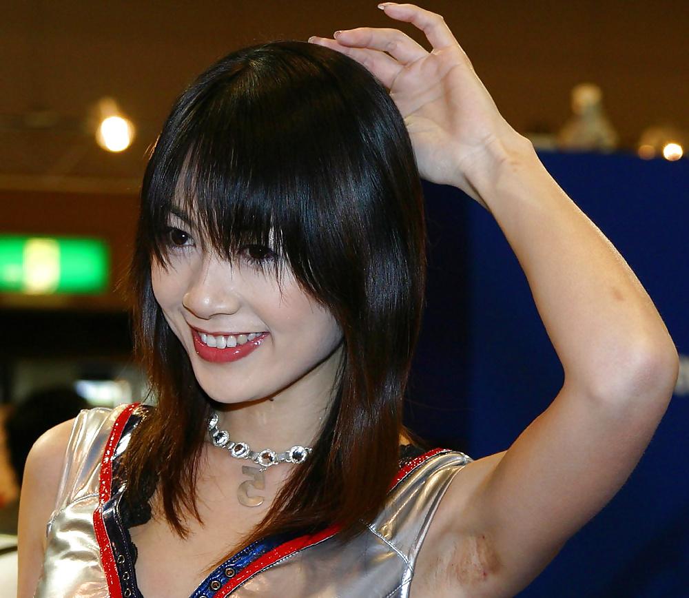 25P Love armpit