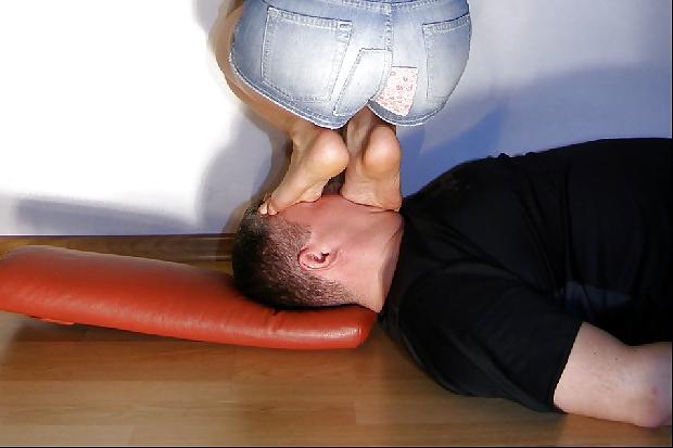 25P Sexy Mistress Celine trampling