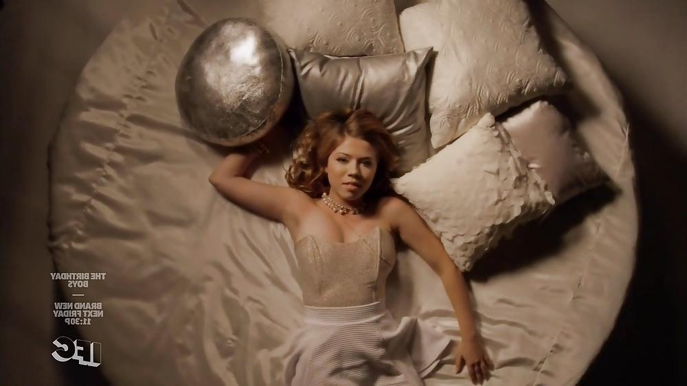 25P Jennette McCurdy - The Birthday Boys S02E05