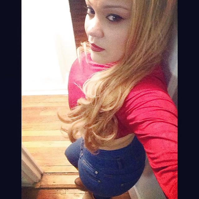 25P Curvy Goddesses V (Tight Jeans)