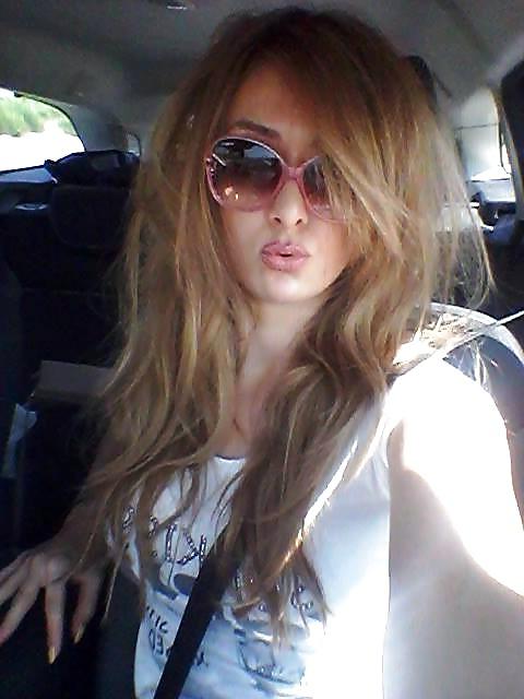 20P Croatian bimbo(wannabe singer)