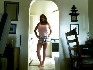25P Denver crossdresser wants to play!