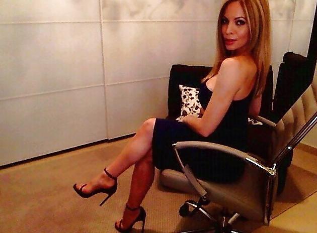 12P Private Photo Shoot