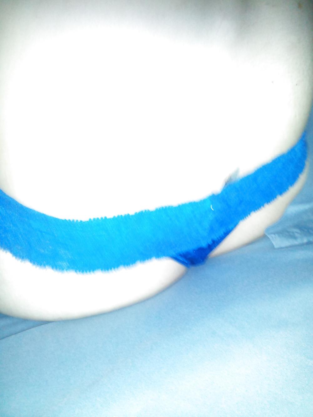 25P My wifes thong shots.