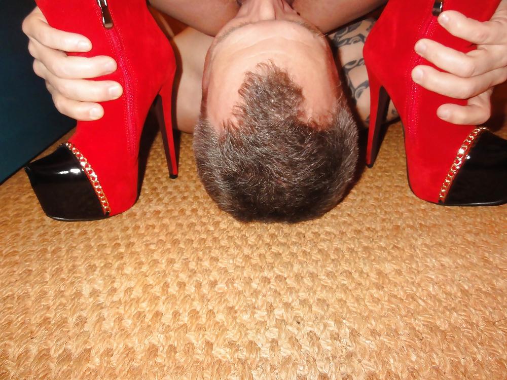 8P The slave treated by his Mistress