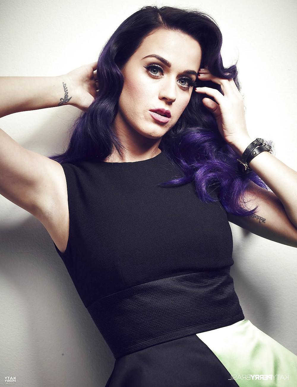 6P Katy Perry Armpit Stubble