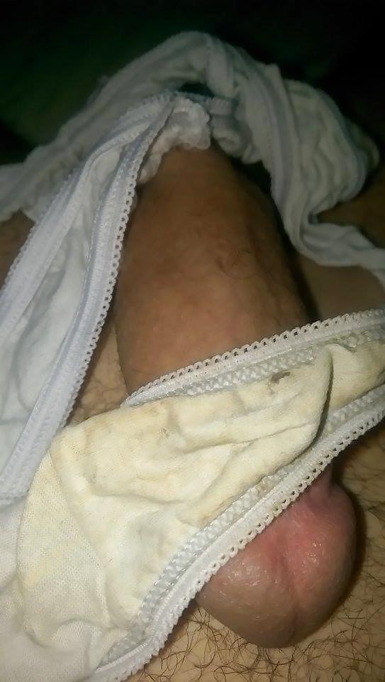 4P The Dirtiest Thong She Has Left Me In Ages!! Smells Great xx