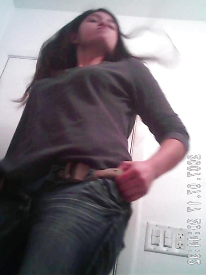 15P Big chick with fat ass uses the bathroom