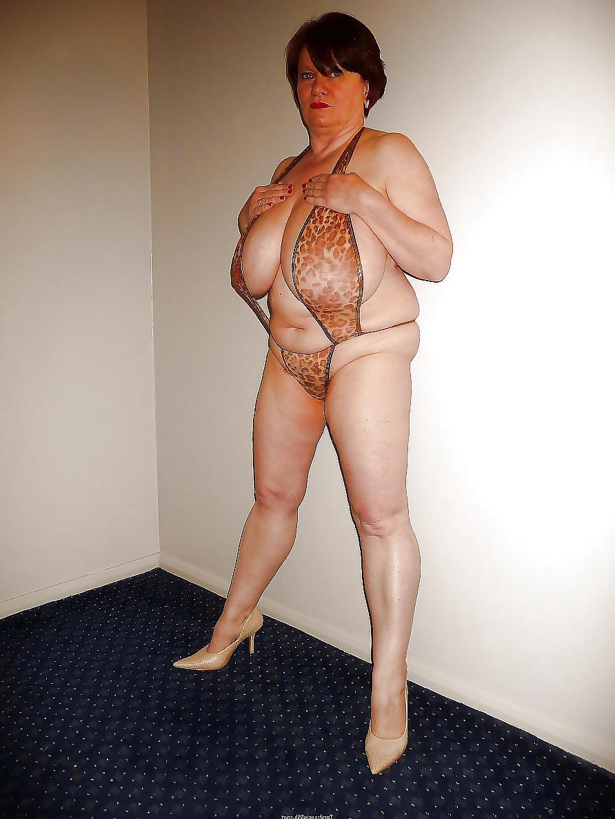 25P Mature Lady With Massive Tits