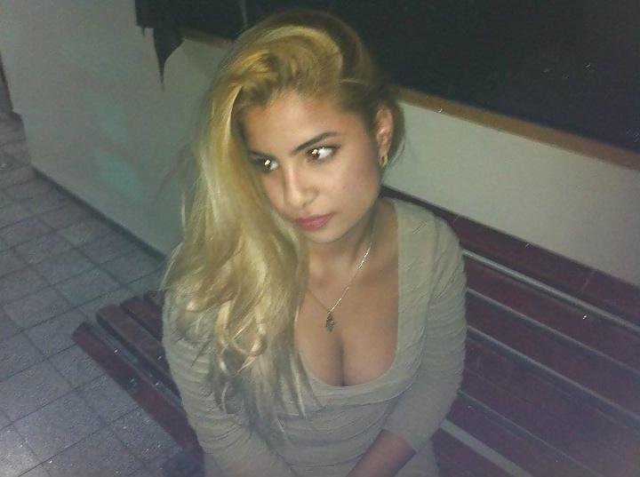9P Arabisches Mädchen: Amany