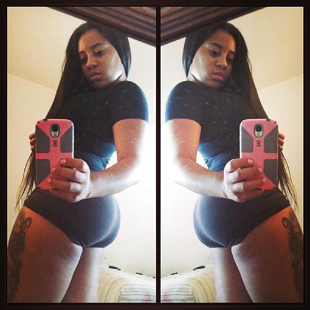 25P Light Skin Deana: 22yo Fat Tits and Ass