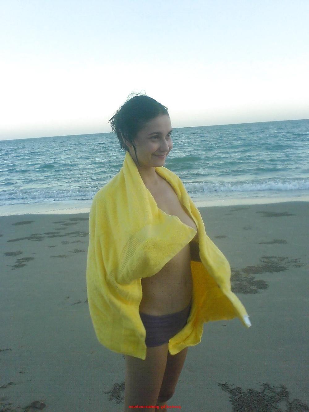 25P Hairy hippie girl nude