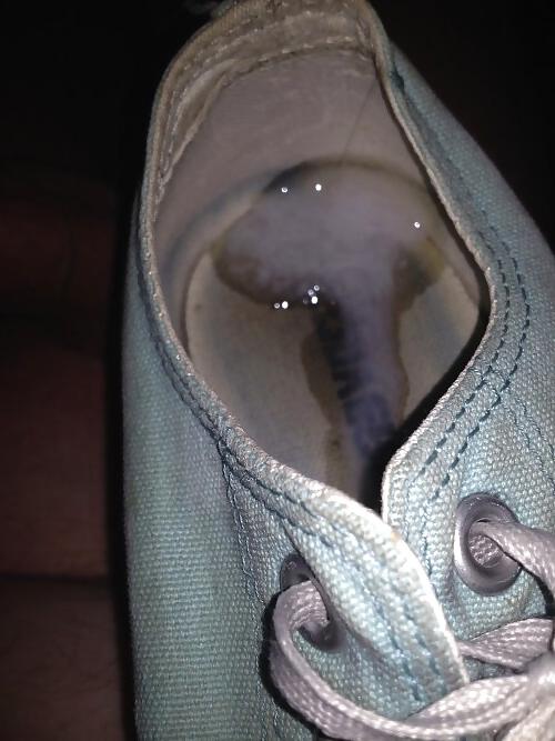5P Jerking with socks and converse
