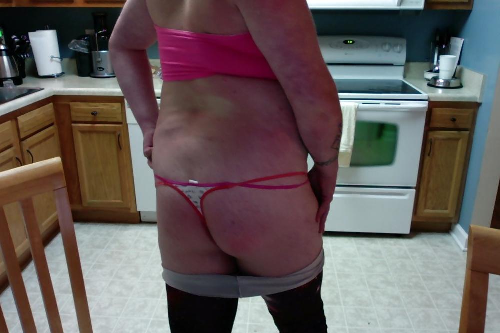 16P Pink & White Thong with Leggings