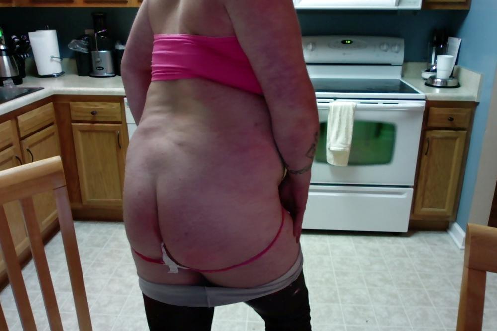 16P Pink & White Thong with Leggings