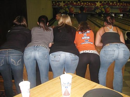 25P Great Asses in tight Jeans