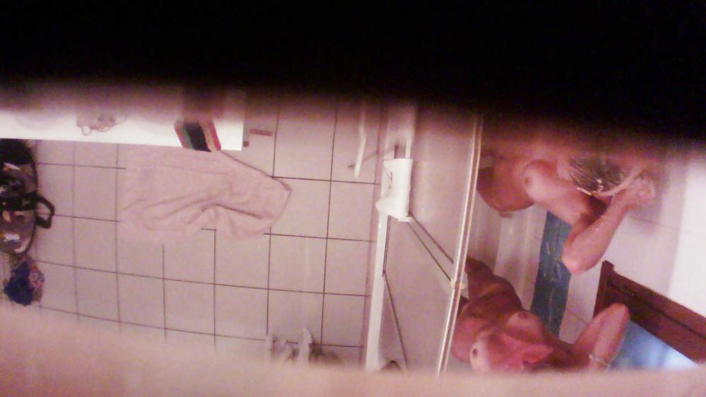 6P Hidden cam - Cousins in bathroom