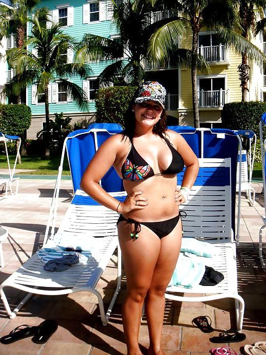 14P Thick Jessy and her big tits